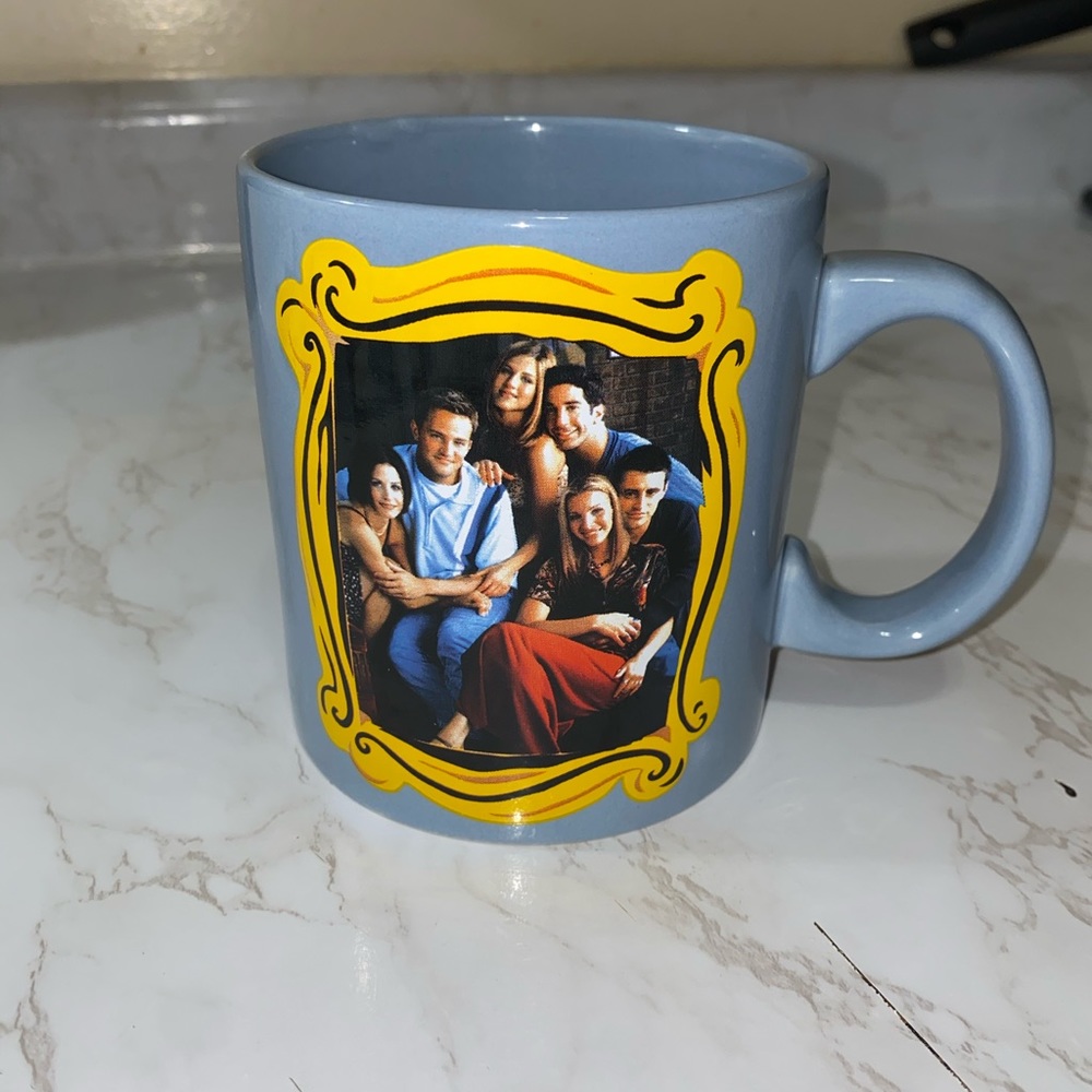 FRIENDS💫 COFFEE MUG